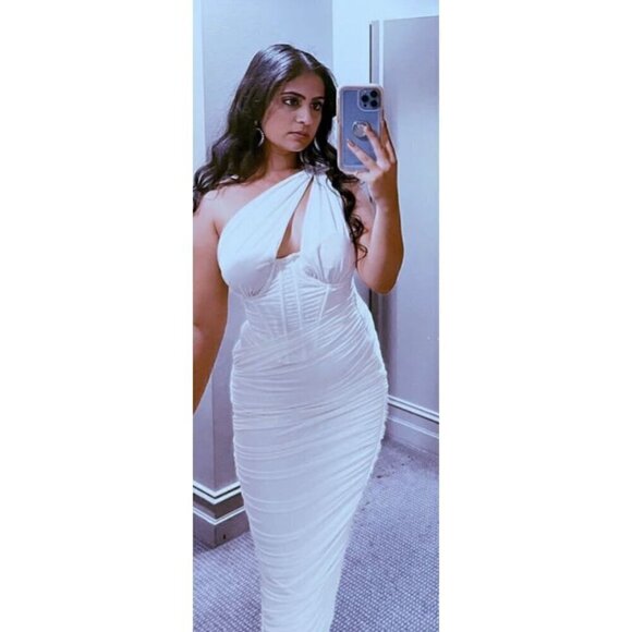 HOUSE OF CB Valentina Asymmetric Cutout One-Shoulder Midi Dress in Ivory XS NWT - Picture 16 of 16